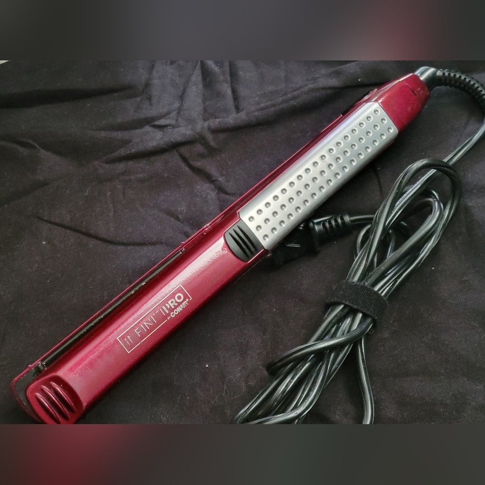 Used Conair Infiniti Pro 1 inch Tourmaline Ceramic Flat Iron Hair Straightener - Picture 2 of 15